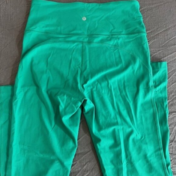 Lululemon Women’s Mint Green Flare Leggings – Size 12 ✨ Good Condition ✨ - Picture 6 of 6